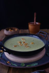 Brokkoli-Cremesuppe mit Croutons